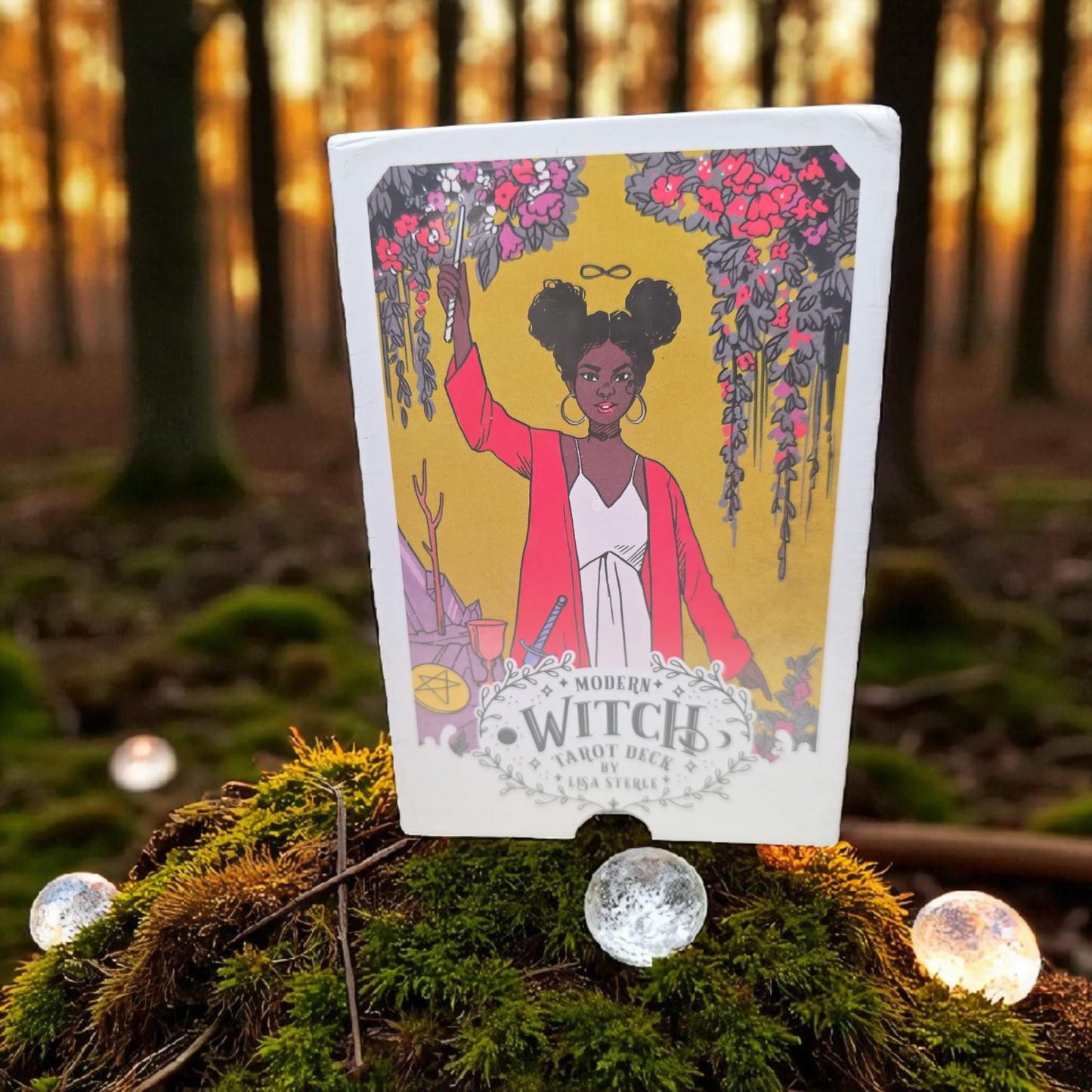 MIDERN WITCH TAROT DECK